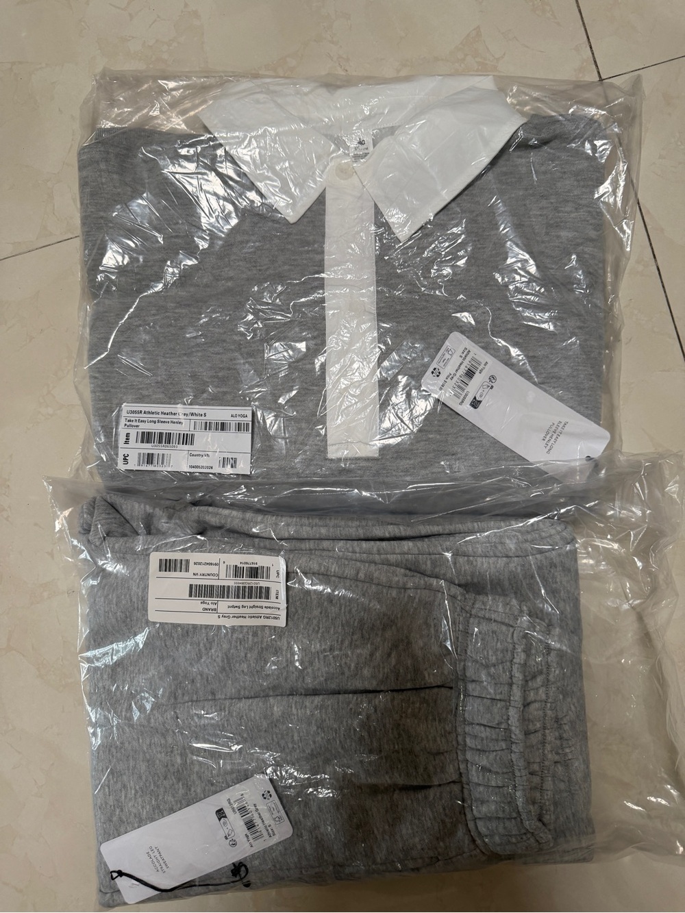 NWT Alo Yoga Grey Polo Pullover & Sweatpant Set Size S Campus Fit 📚 - Picture 2 of 8